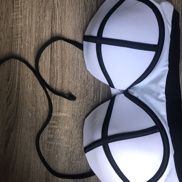 Bathing suit top - Picture 2 of 4